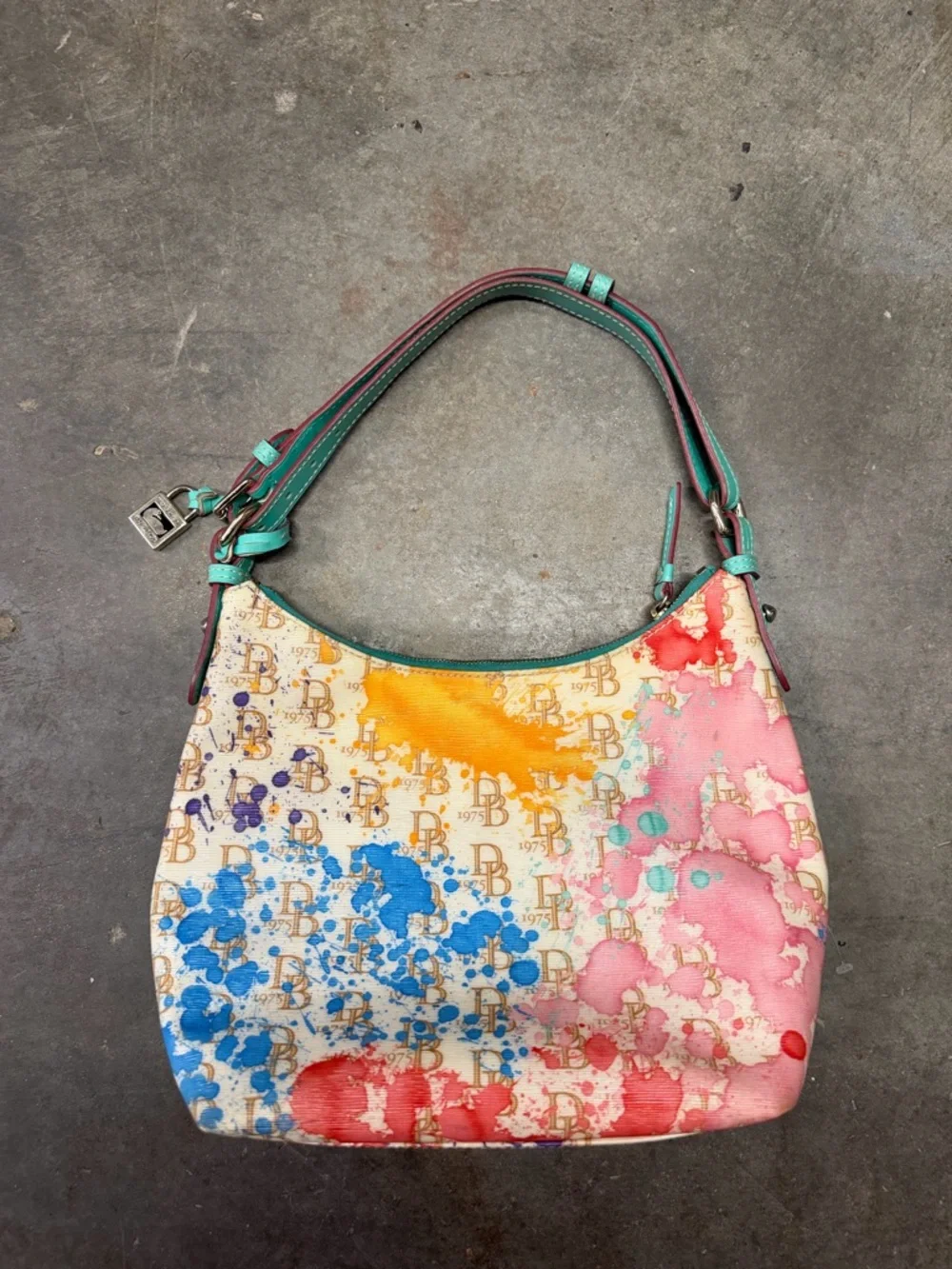 Color-Splash Shoulder Bag with Turquoise Trim